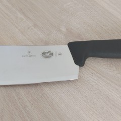 Кухонный топорик VICTORINOX FIBROX CLEAVER 5.4003.18